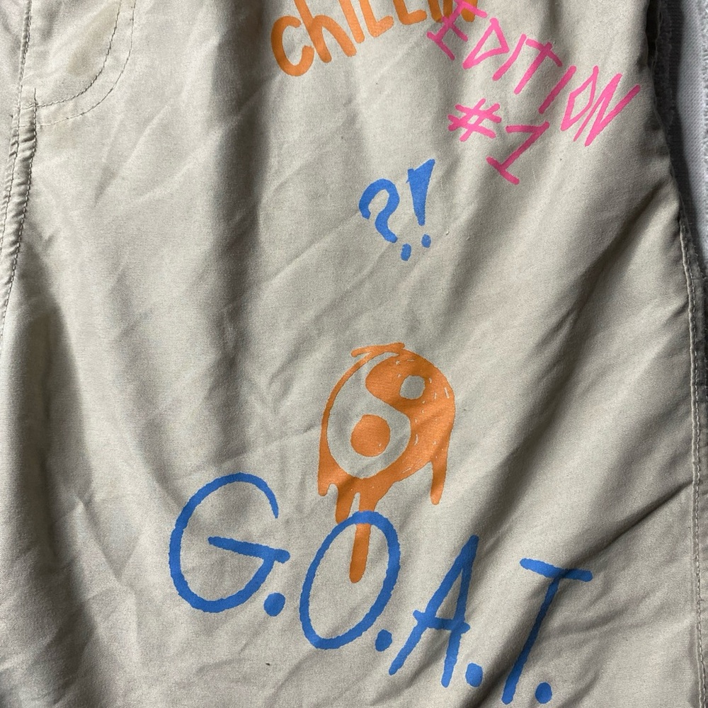 Used - Picture 2 of 3